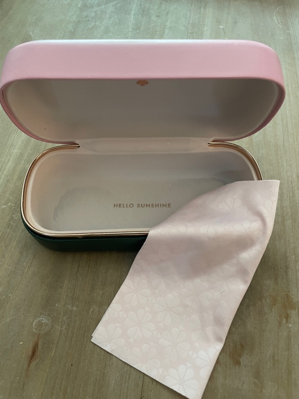 kate spade Pink Hard Shell Sunglasses Case with Gold Logo